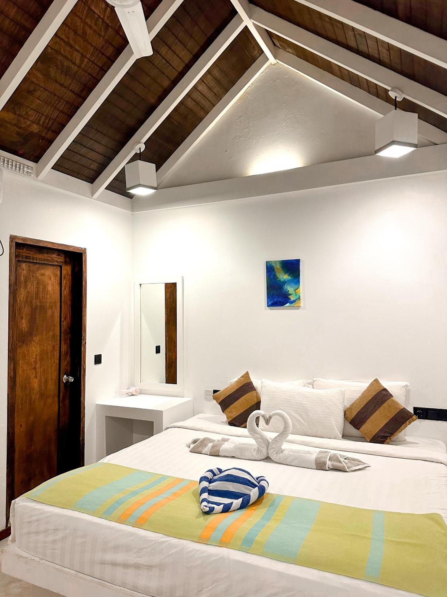 Brickwood Ganduvaru Private Villas Rasdhoo Oda fotoğraf